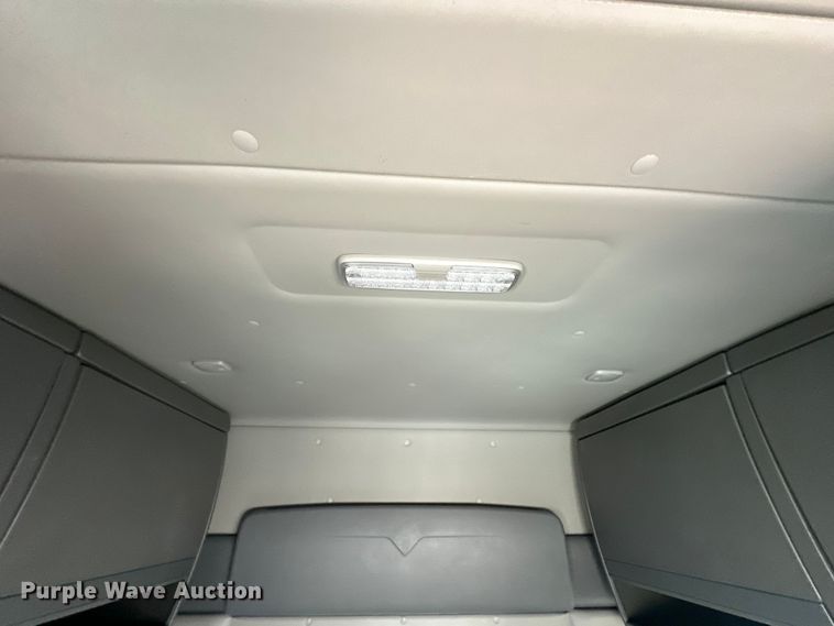 image for item EJ4478 2020 International  LT625 semi truck