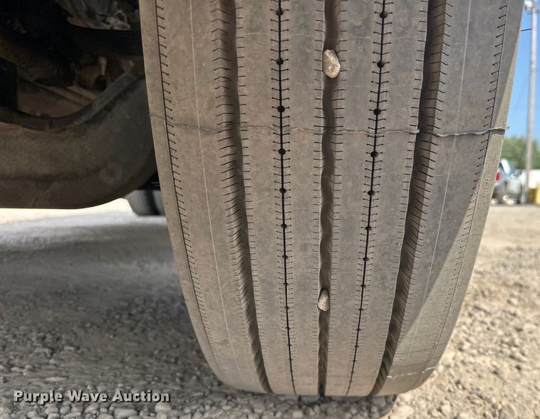 image for item EJ4478 2020 International  LT625 semi truck