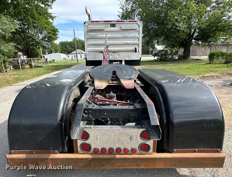 image for item EJ4481 1999 Kenworth  W900 semi truck