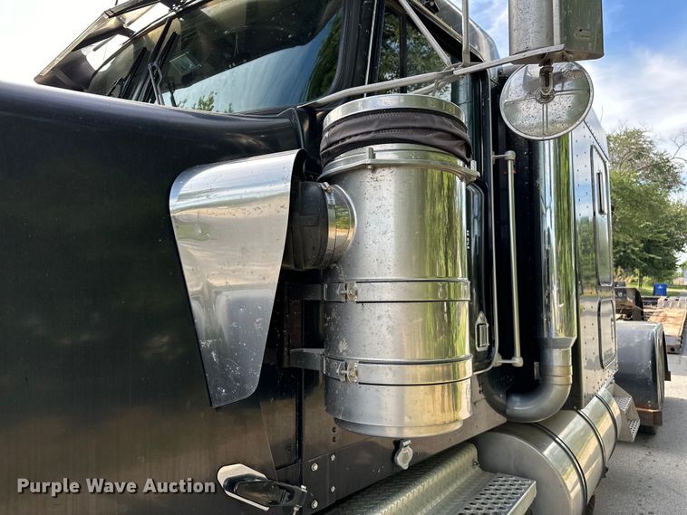 image for item EJ4481 1999 Kenworth  W900 semi truck