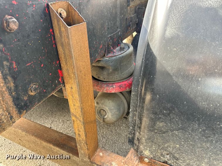 image for item EJ4481 1999 Kenworth  W900 semi truck