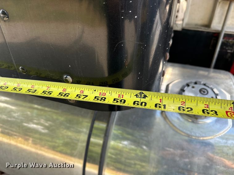 image for item EJ4481 1999 Kenworth  W900 semi truck