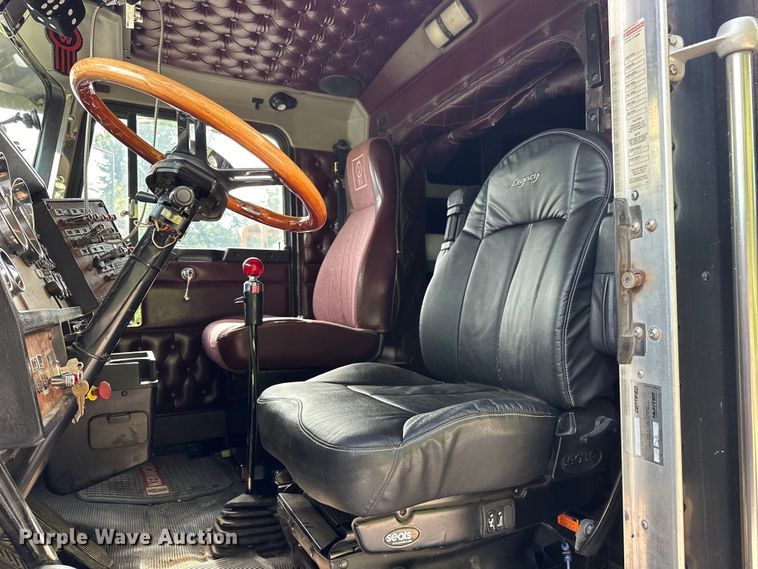 image for item EJ4481 1999 Kenworth  W900 semi truck