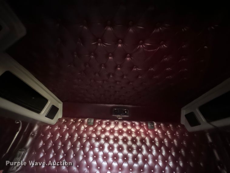 image for item EJ4481 1999 Kenworth  W900 semi truck