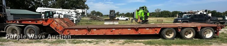 image for item EJ4482 1982 Load King  403LF oilfield trailer