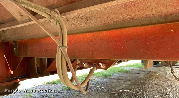 image for item EJ4482 1982 Load King  403LF oilfield trailer