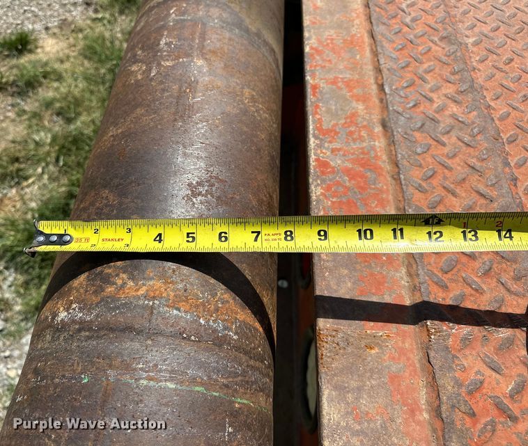 image for item EJ4482 1982 Load King  403LF oilfield trailer