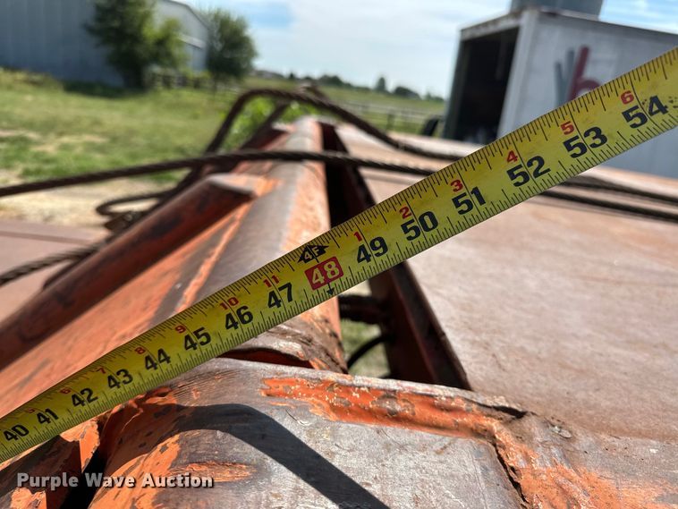 image for item EJ4482 1982 Load King  403LF oilfield trailer