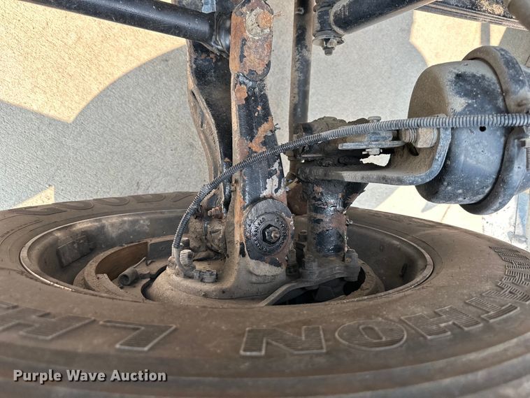 image for item EJ6410 2013 Kenworth  T660 semi truck