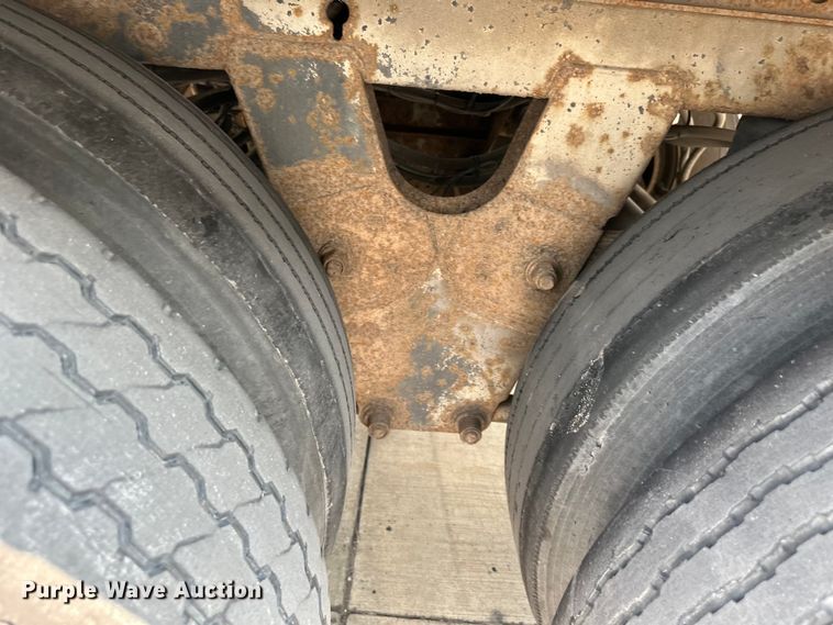 image for item EJ6412 1998 Great Dane  dry van trailer