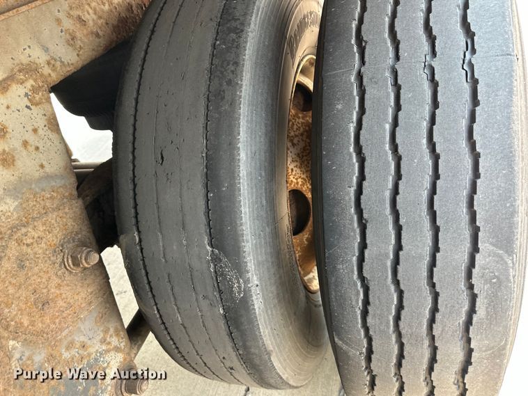 image for item EJ6412 1998 Great Dane  dry van trailer