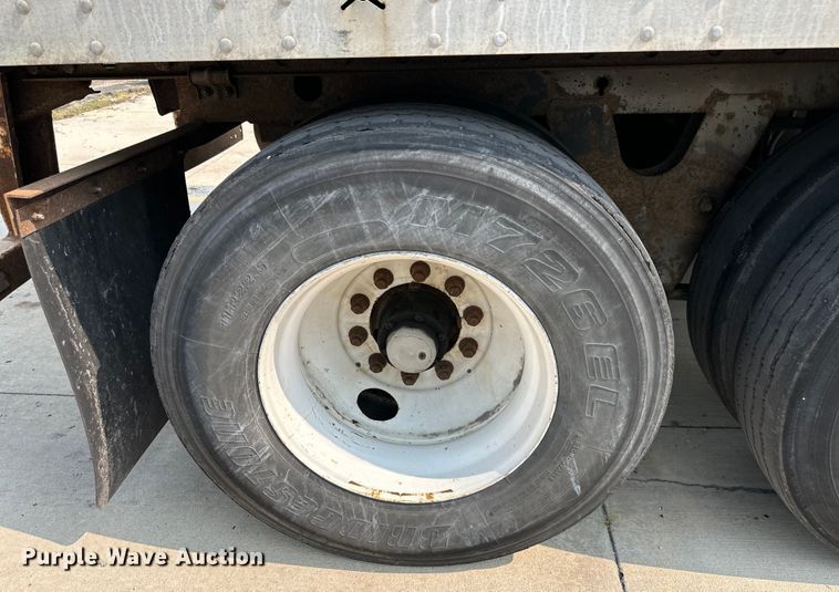 image for item EJ6412 1998 Great Dane  dry van trailer