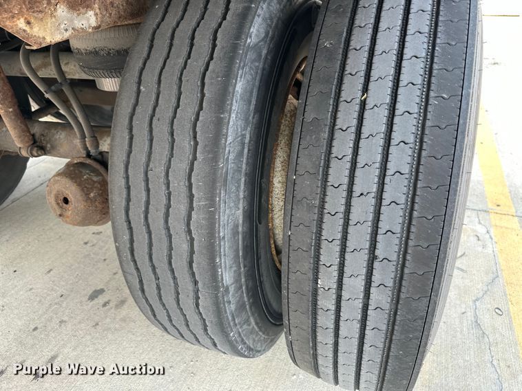 image for item EJ6412 1998 Great Dane  dry van trailer