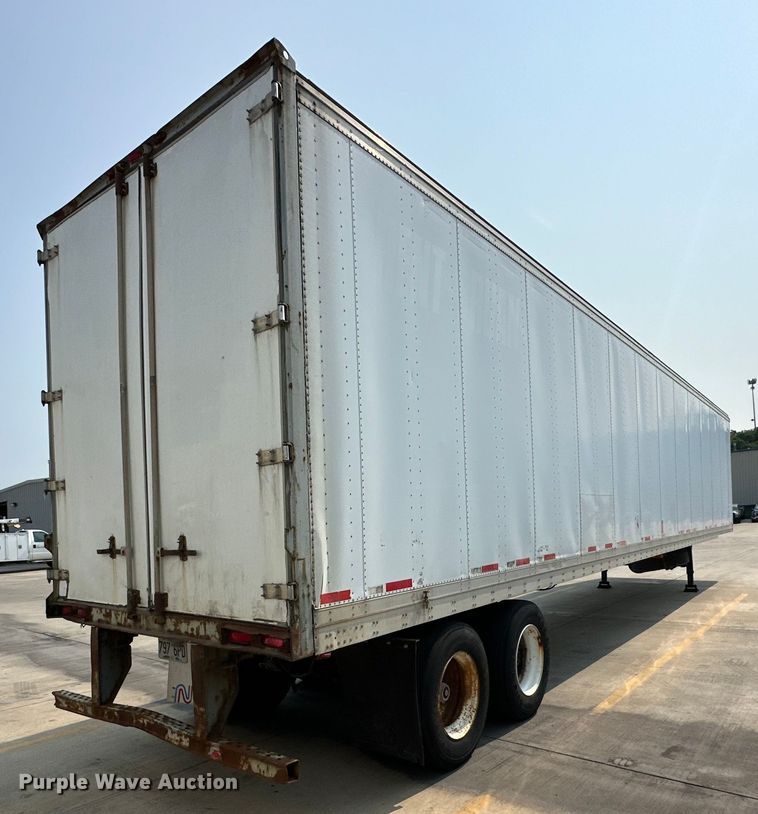 image for item EJ6413 1999 Fruehauf  dry van trailer