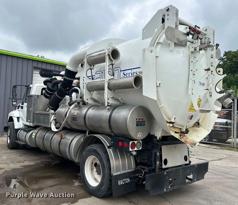 image for item EJ7040 2009 International  Workstar sewer jetter truck