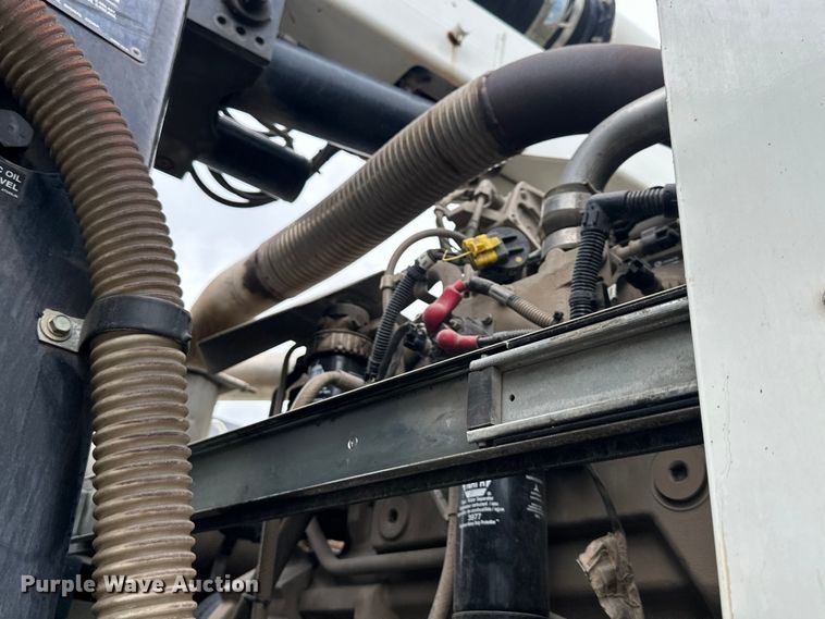 image for item EJ7040 2009 International  Workstar sewer jetter truck