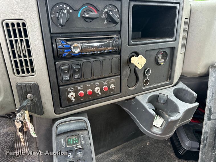 image for item EJ7040 2009 International  Workstar sewer jetter truck