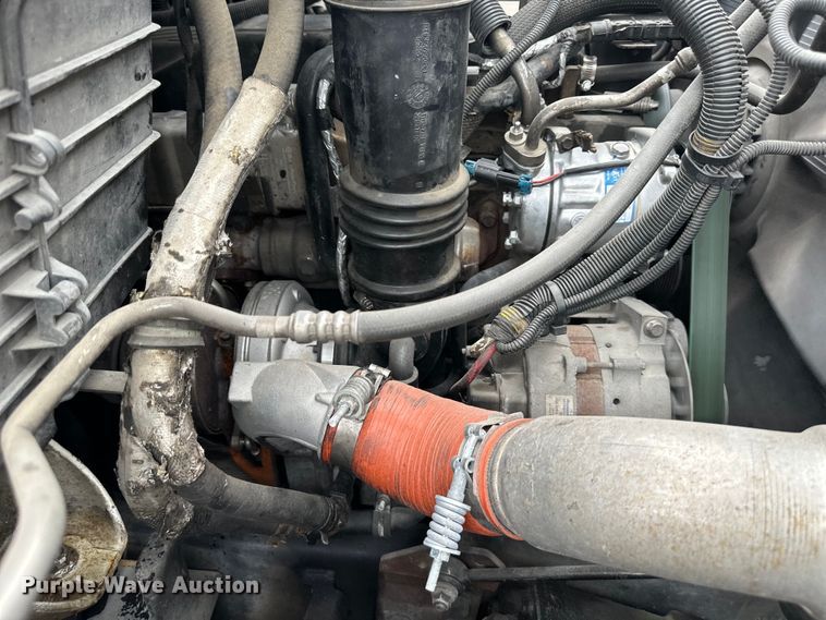 image for item EJ7040 2009 International  Workstar sewer jetter truck