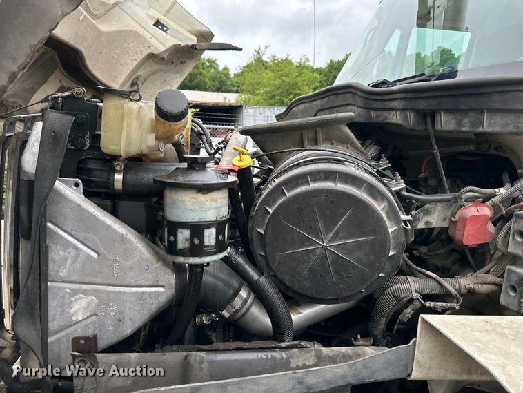 image for item EJ7040 2009 International  Workstar sewer jetter truck