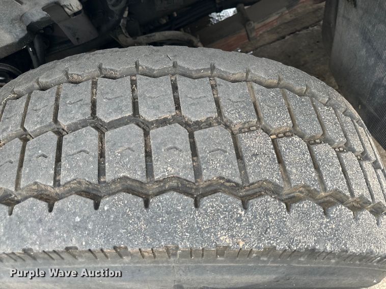 image for item EJ7040 2009 International  Workstar sewer jetter truck