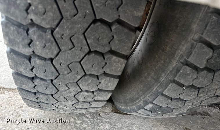 image for item EJ7040 2009 International  Workstar sewer jetter truck