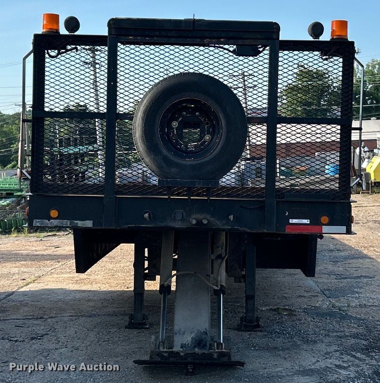 image for item EK3019 2006 Landoll 317 tilt deck equipment trailer