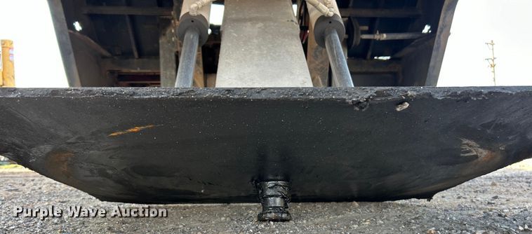 image for item EK3019 2006 Landoll 317 tilt deck equipment trailer