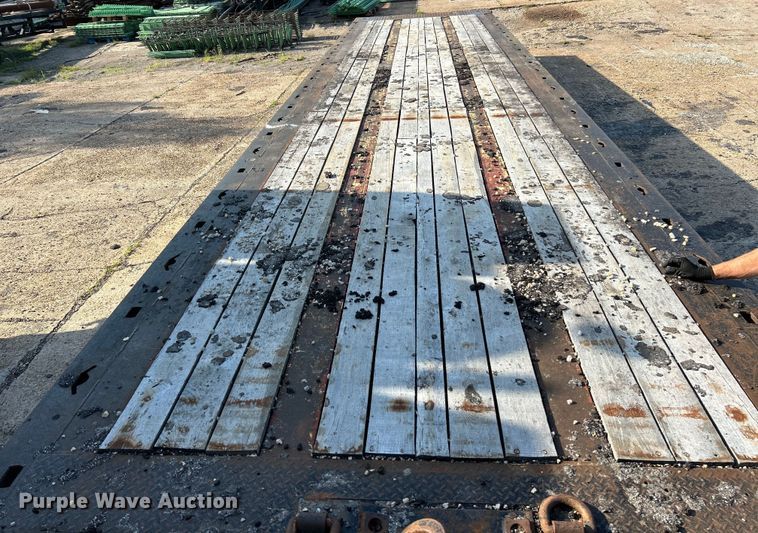 image for item EK3019 2006 Landoll 317 tilt deck equipment trailer