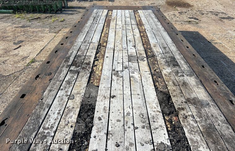 image for item EK3019 2006 Landoll 317 tilt deck equipment trailer