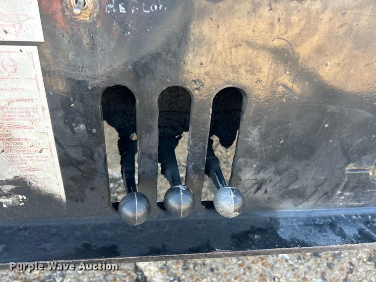 image for item EK3019 2006 Landoll 317 tilt deck equipment trailer