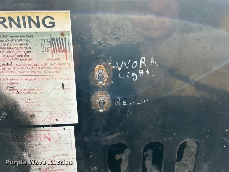 image for item EK3019 2006 Landoll 317 tilt deck equipment trailer