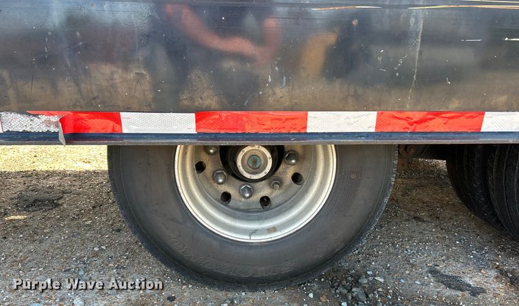 image for item EK3019 2006 Landoll 317 tilt deck equipment trailer