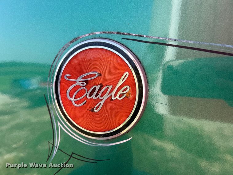 image for item EK3024 1990 International  9300 semi truck