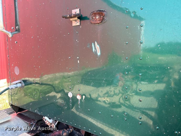 image for item EK3024 1990 International  9300 semi truck