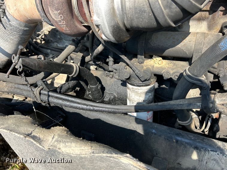 image for item EK3024 1990 International  9300 semi truck