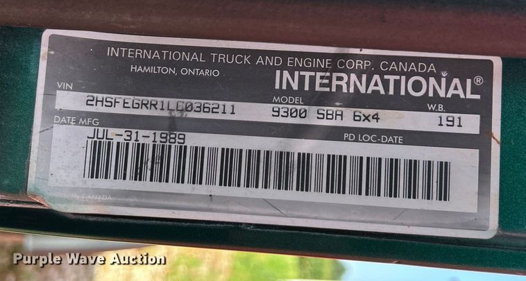 image for item EK3024 1990 International  9300 semi truck
