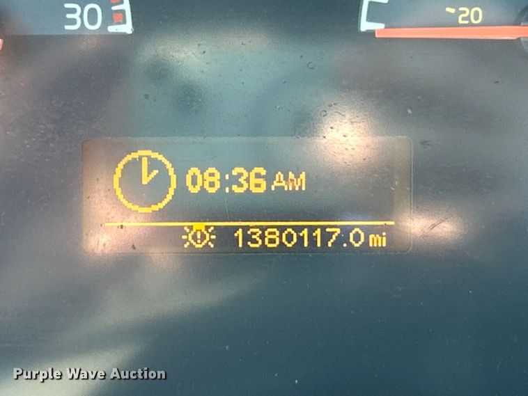 image for item EK4968 2007 Volvo VN semi truck