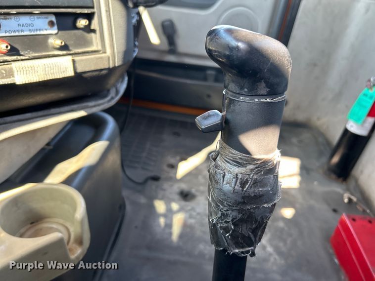 image for item EK4968 2007 Volvo VN semi truck