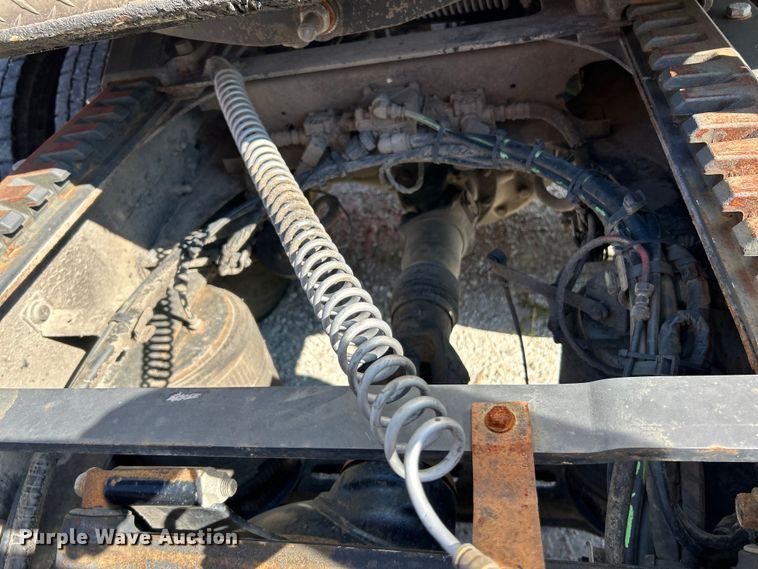 image for item EK4968 2007 Volvo VN semi truck