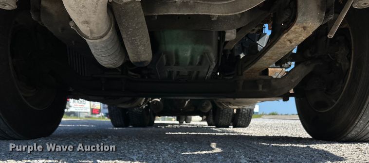 image for item EK4968 2007 Volvo VN semi truck