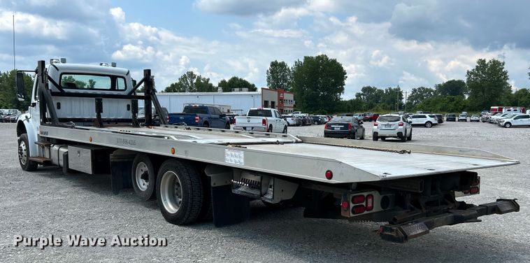 image for item EK4971 2017 Freightliner  Business Class M2 rollback truck