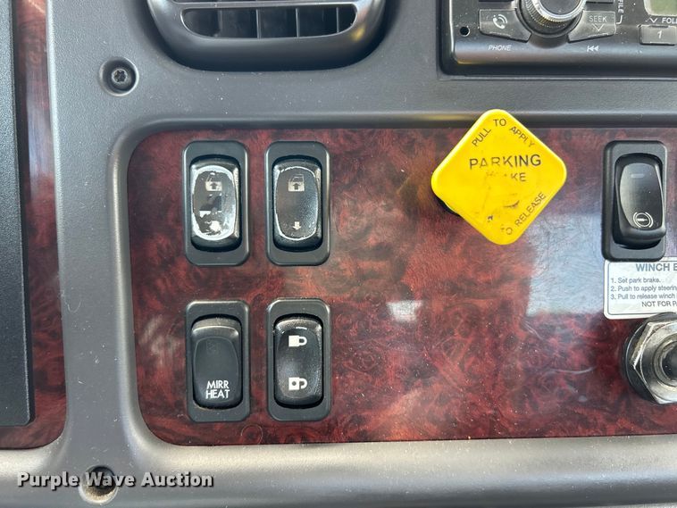 image for item EK4971 2017 Freightliner  Business Class M2 rollback truck