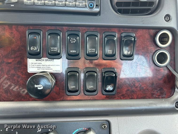 image for item EK4971 2017 Freightliner  Business Class M2 rollback truck