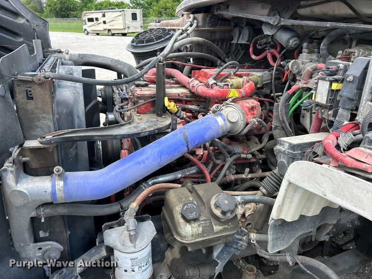 image for item EK4971 2017 Freightliner  Business Class M2 rollback truck