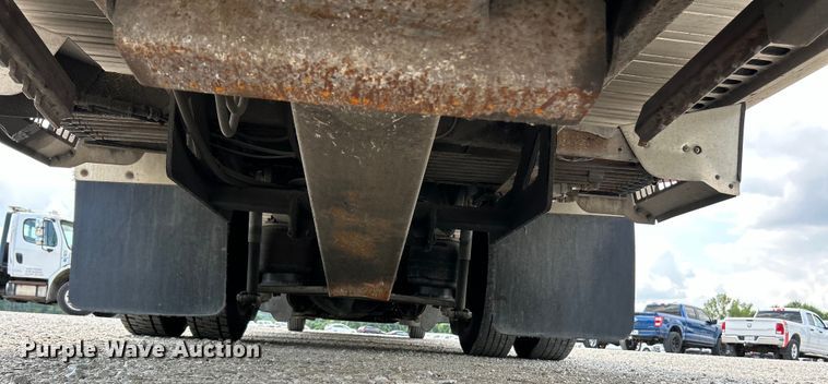 image for item EK4971 2017 Freightliner  Business Class M2 rollback truck