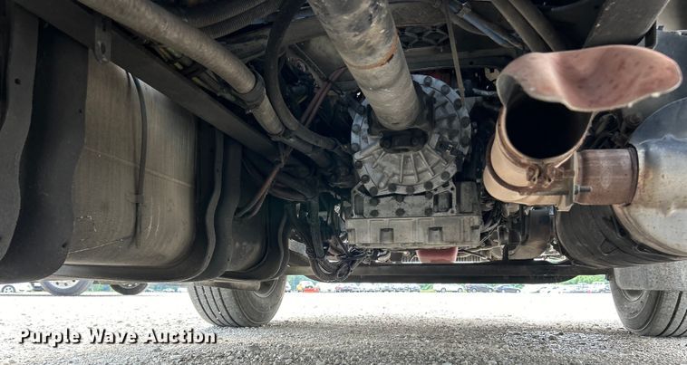 image for item EK4971 2017 Freightliner  Business Class M2 rollback truck