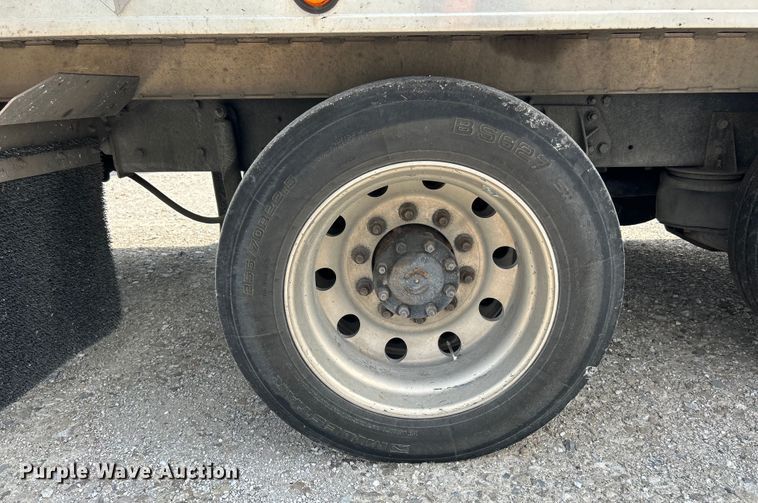 image for item EK4971 2017 Freightliner  Business Class M2 rollback truck