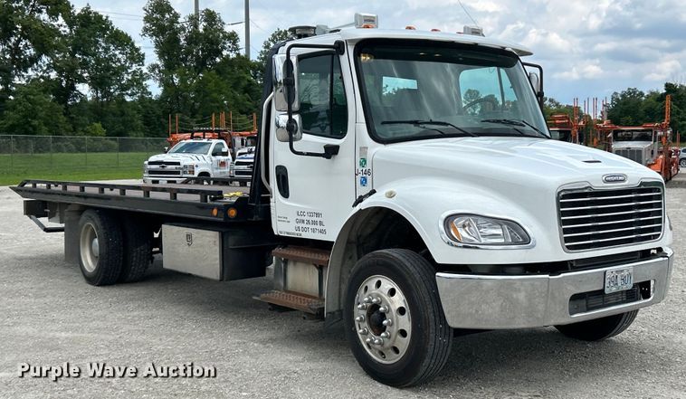 image for item EK4972 2019 Freightliner  Business Class M2 rollback truck