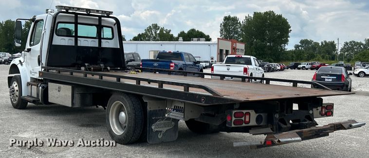 image for item EK4972 2019 Freightliner  Business Class M2 rollback truck