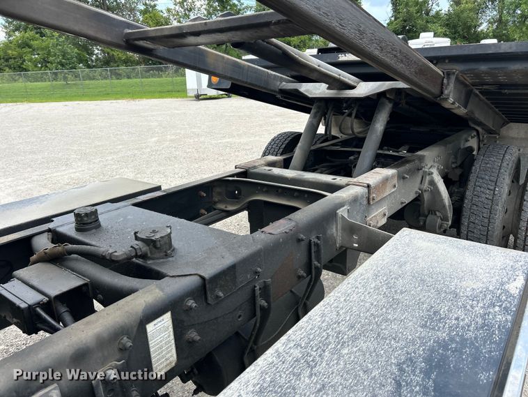 image for item EK4972 2019 Freightliner  Business Class M2 rollback truck